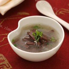 姜丝芹菜猪红汤