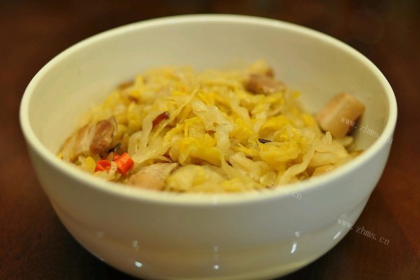 自制酸菜炖白肉