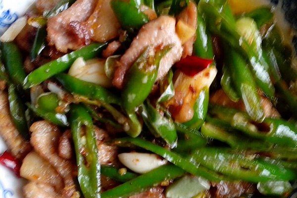 尖椒炒回锅肉