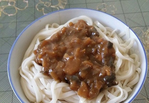 茄丁炸酱面