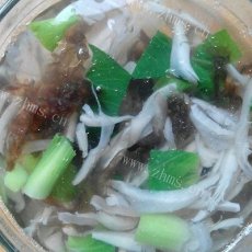 蘑菇青菜紫菜汤