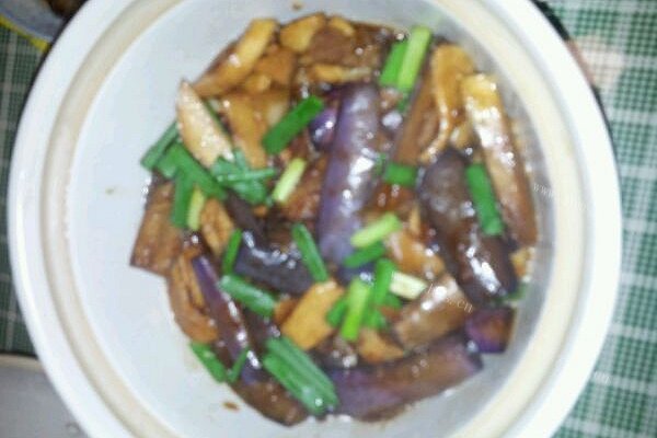 家庭版蒜香茄子菌菇煲