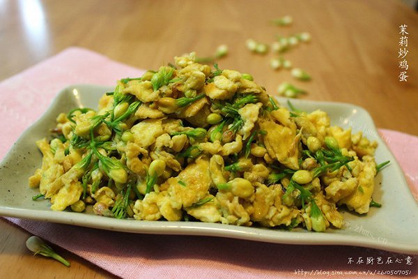 家常茉莉花炒鸡蛋