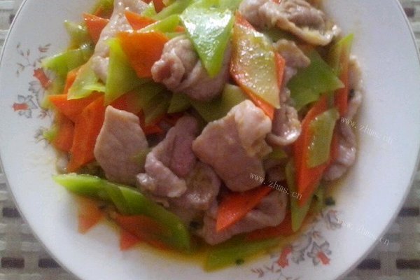 莴笋炒肉片