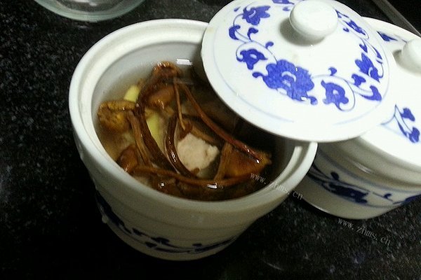 茶树菇炖排骨