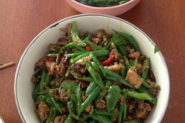 家常小尖椒鸡