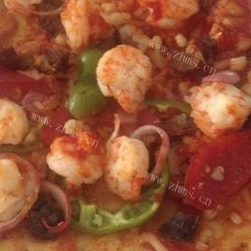 自制海鲜荤食天地pizza