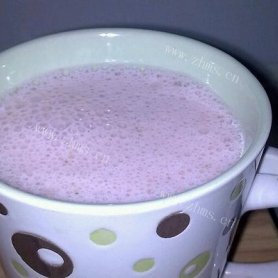 自制雪耳草莓牛奶汁