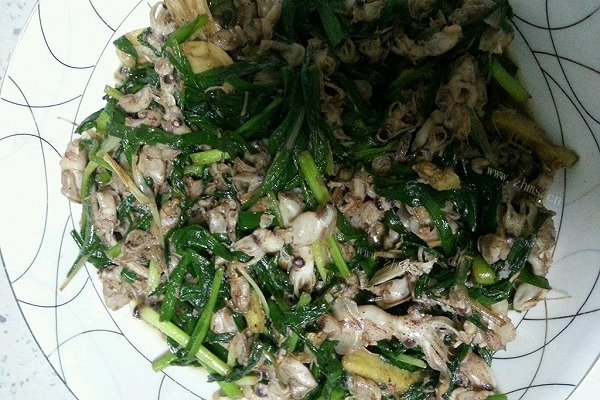 家常海兔炒韭菜