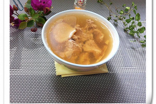 红参三七瘦肉汤