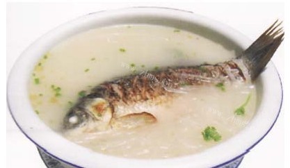 鲫鱼豆腐汤