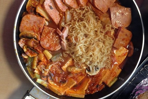 好吃的韩国部队锅