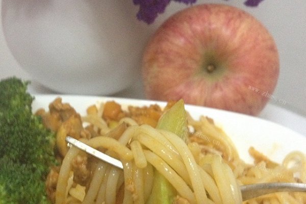 营养午餐-意大利面