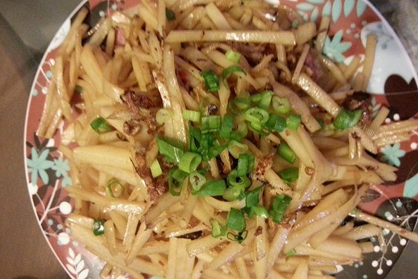 家常川味酸辣土豆丝