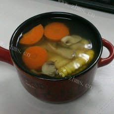 萝卜玉米蘑菇汤