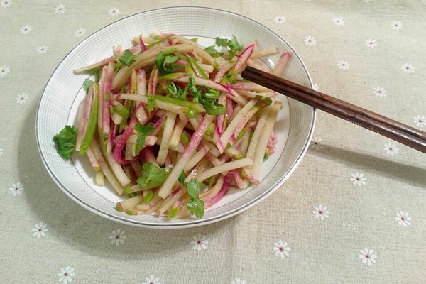 凉拌萝卜丝