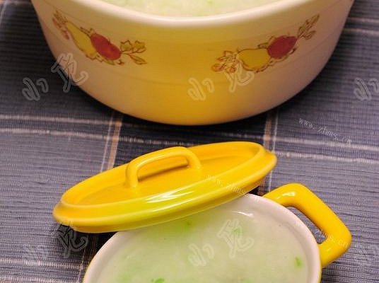 西芹牛肉砂锅粥