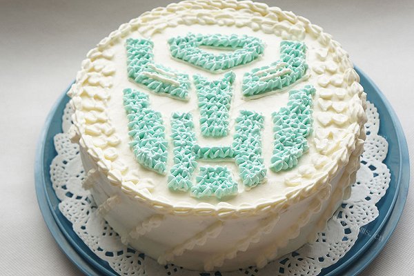 变形金钢生日蛋糕