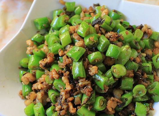 榄菜肉末四季豆