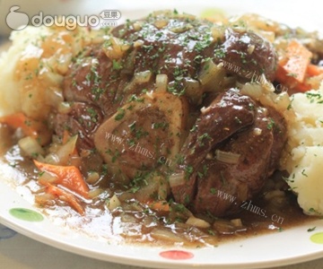 黑椒牛排土豆泥