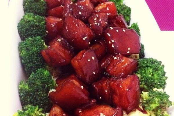 红烧肉／生菜