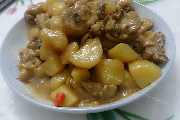 美味的土豆炖鸡