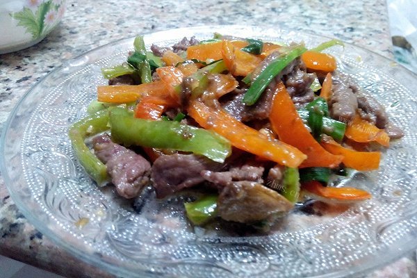 双色辣椒配嫩牛