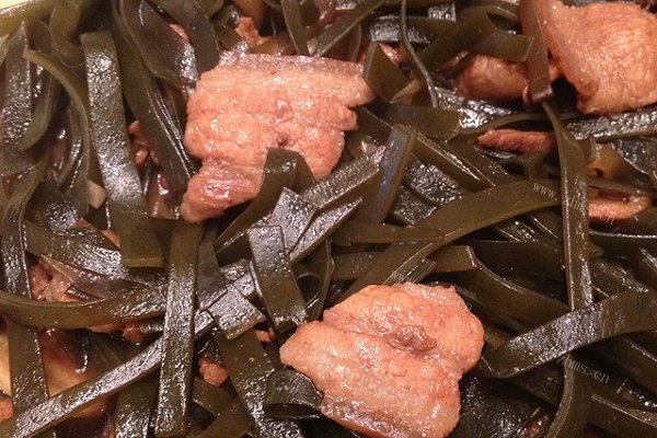 家常肉烧海带