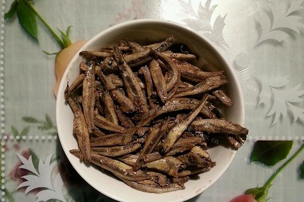 干煸小咸鱼