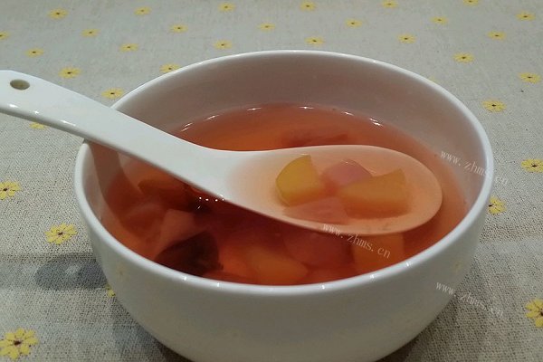 山楂桃子大酸杏糖水