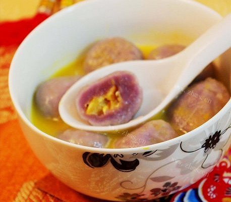 金沙紫薯汤圆