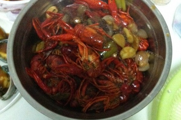 红酒麻香小龙虾