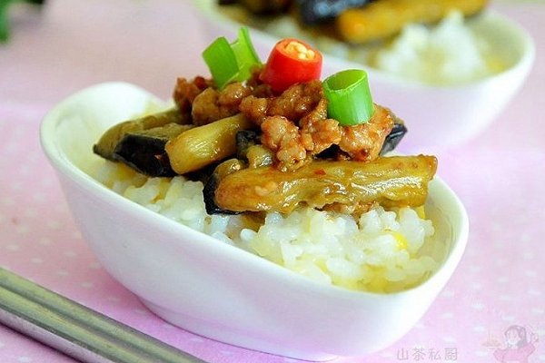 酱香茄子盖饭