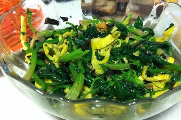 自制麻油炝菠菜