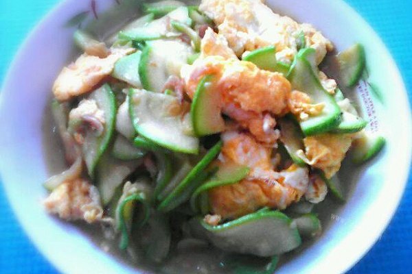 西葫芦炒鸡蛋