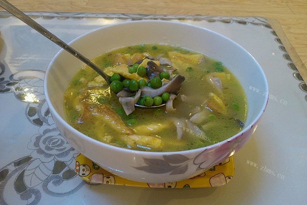 自制豌豆平菇汤