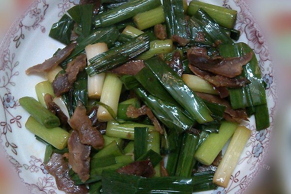 蒜苗炒腊肉