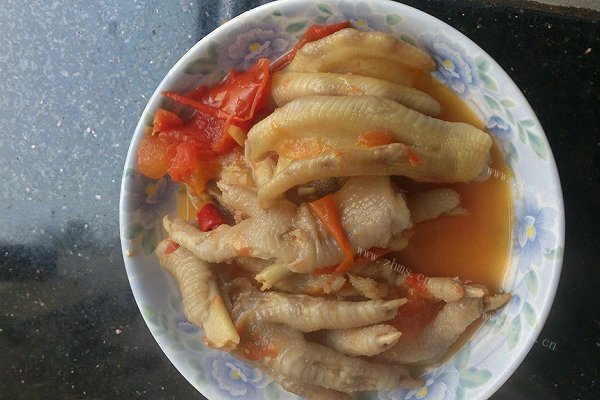 自制西红柿汁焖鸡爪