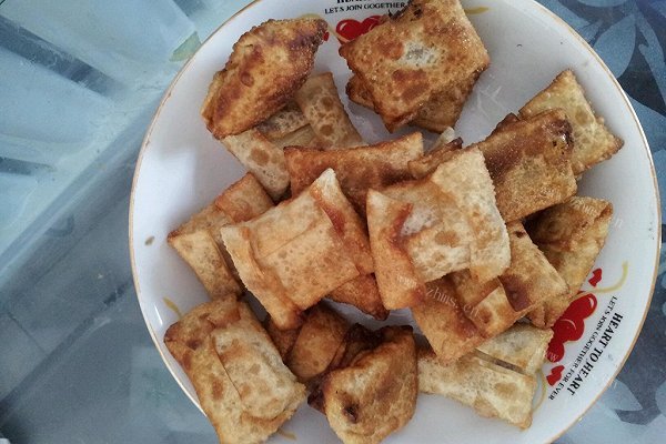 自制馄饨皮包香蕉