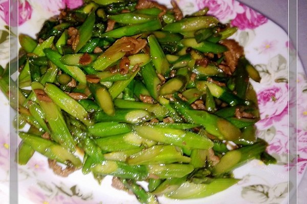 芦笋炒肉