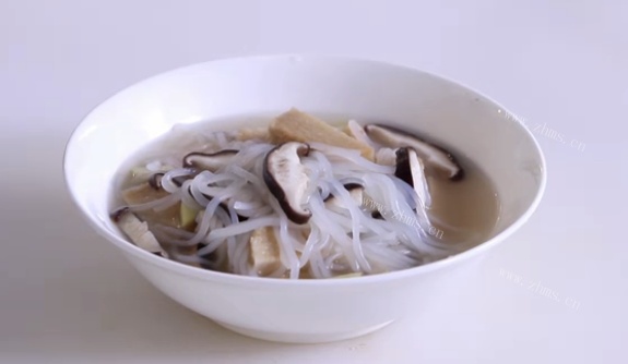 鱼腐汤米线