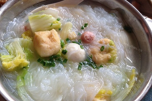 自制娃娃菜粉丝鱼丸汤