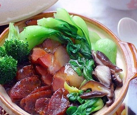 腊味煲仔饭