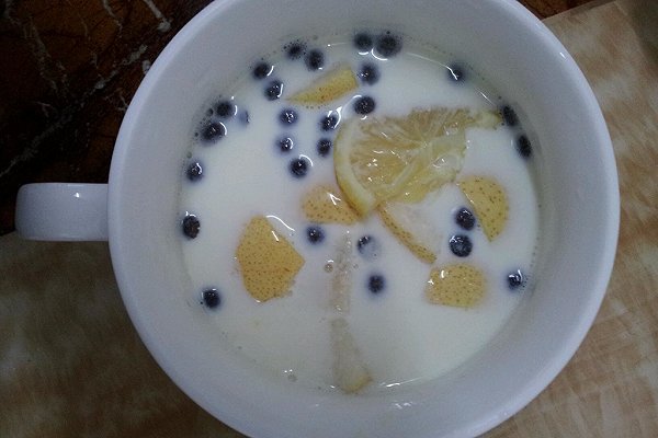 燕麦牛奶蒸雪梨