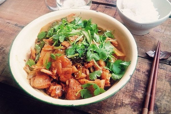 「干锅鸡翅」一锅解决午餐