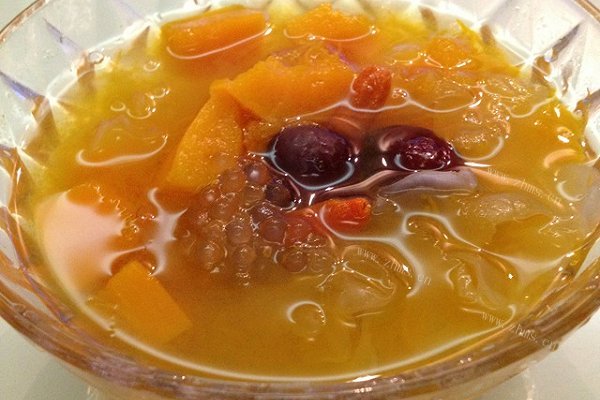 自制南瓜银耳美颜养生饮