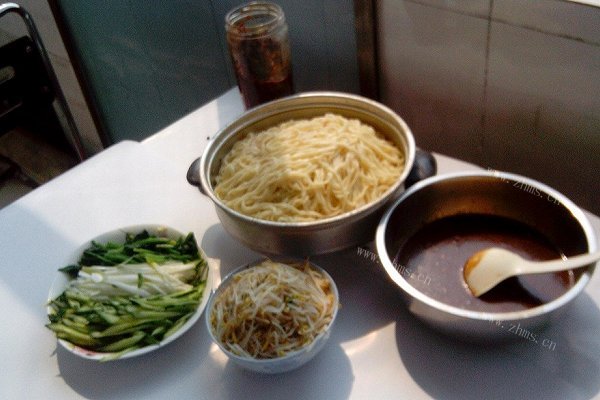 家庭版炸酱面