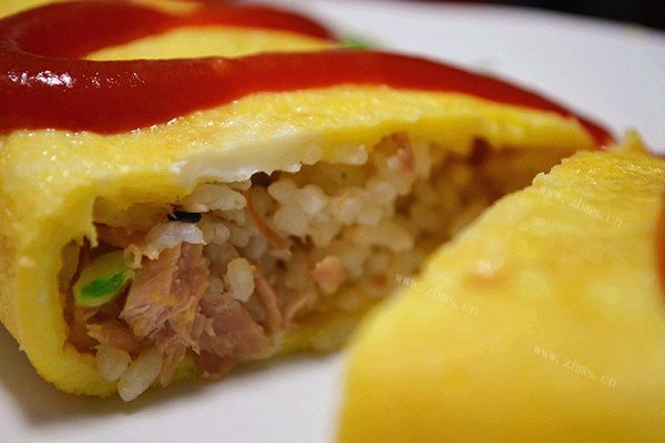金枪鱼蛋包饭