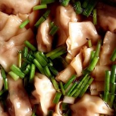 香菇瘦肉葱花水饺