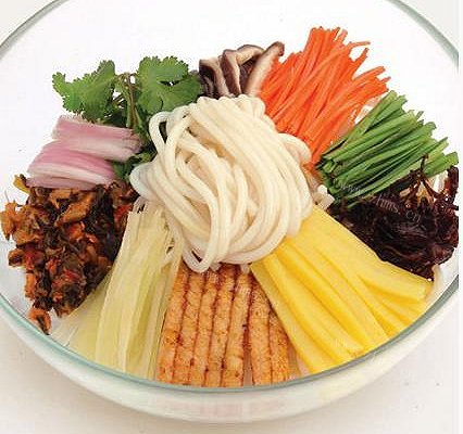 鸡丝凉米线